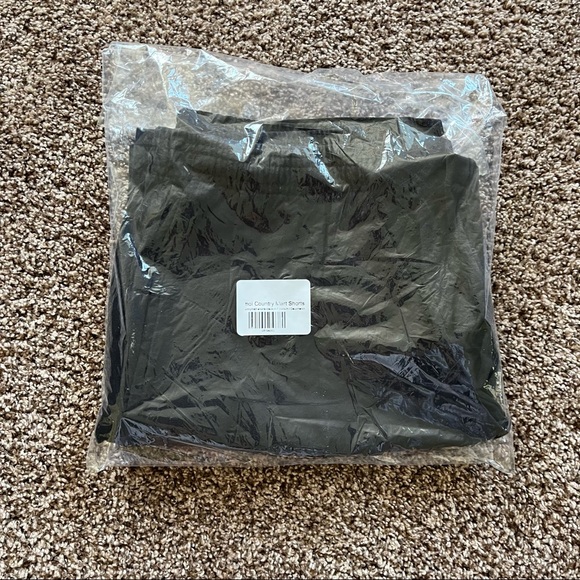 NEW Deuxmoi Shorts - Picture 2 of 9